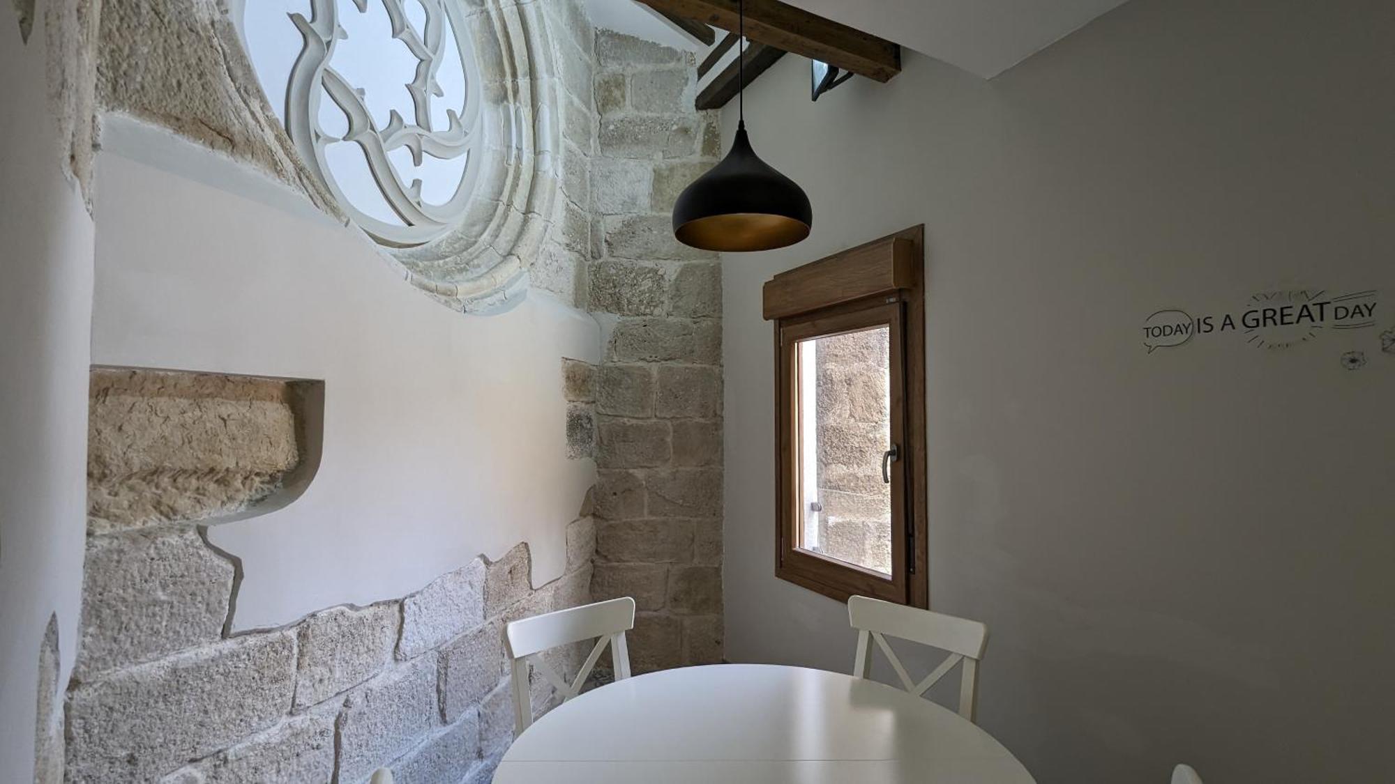Abside de San Juan III Apartment Estella Bagian luar foto
